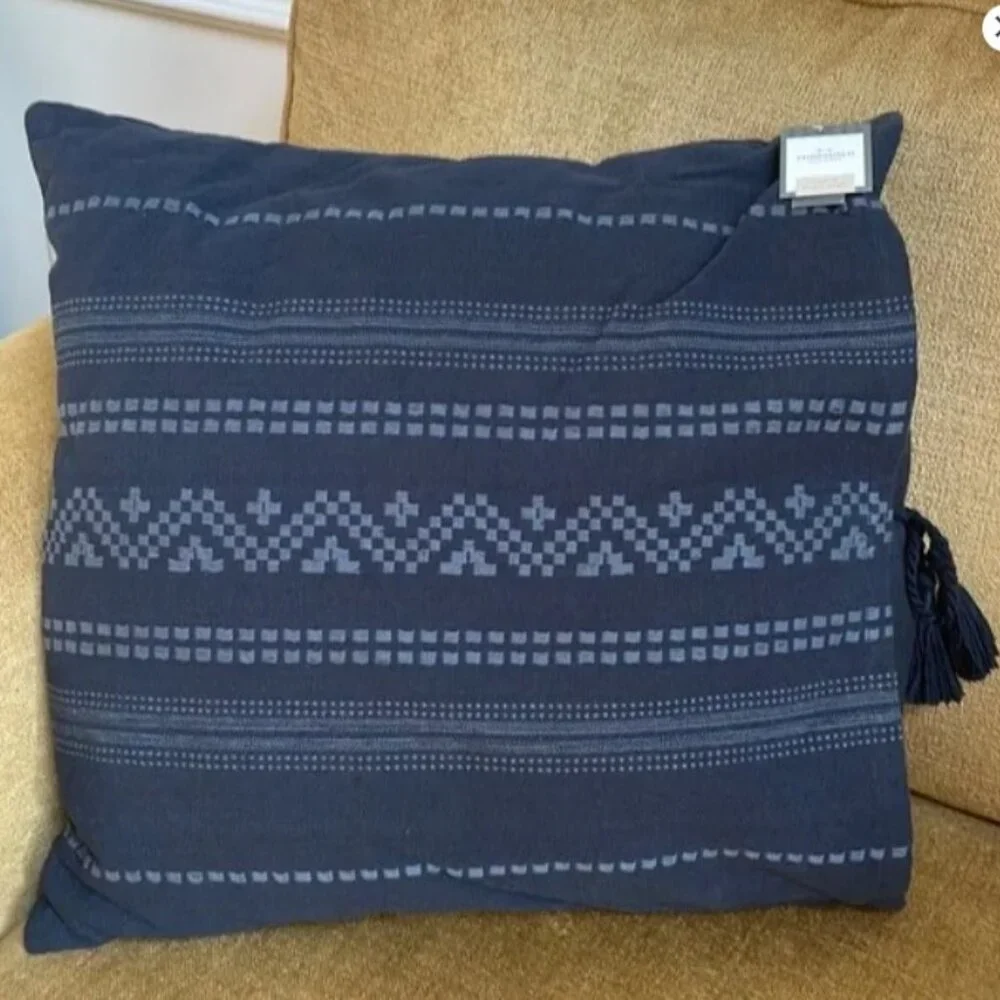 NWT Studio McGee Threshold 16x16 Decorative Throw Pillow Cover